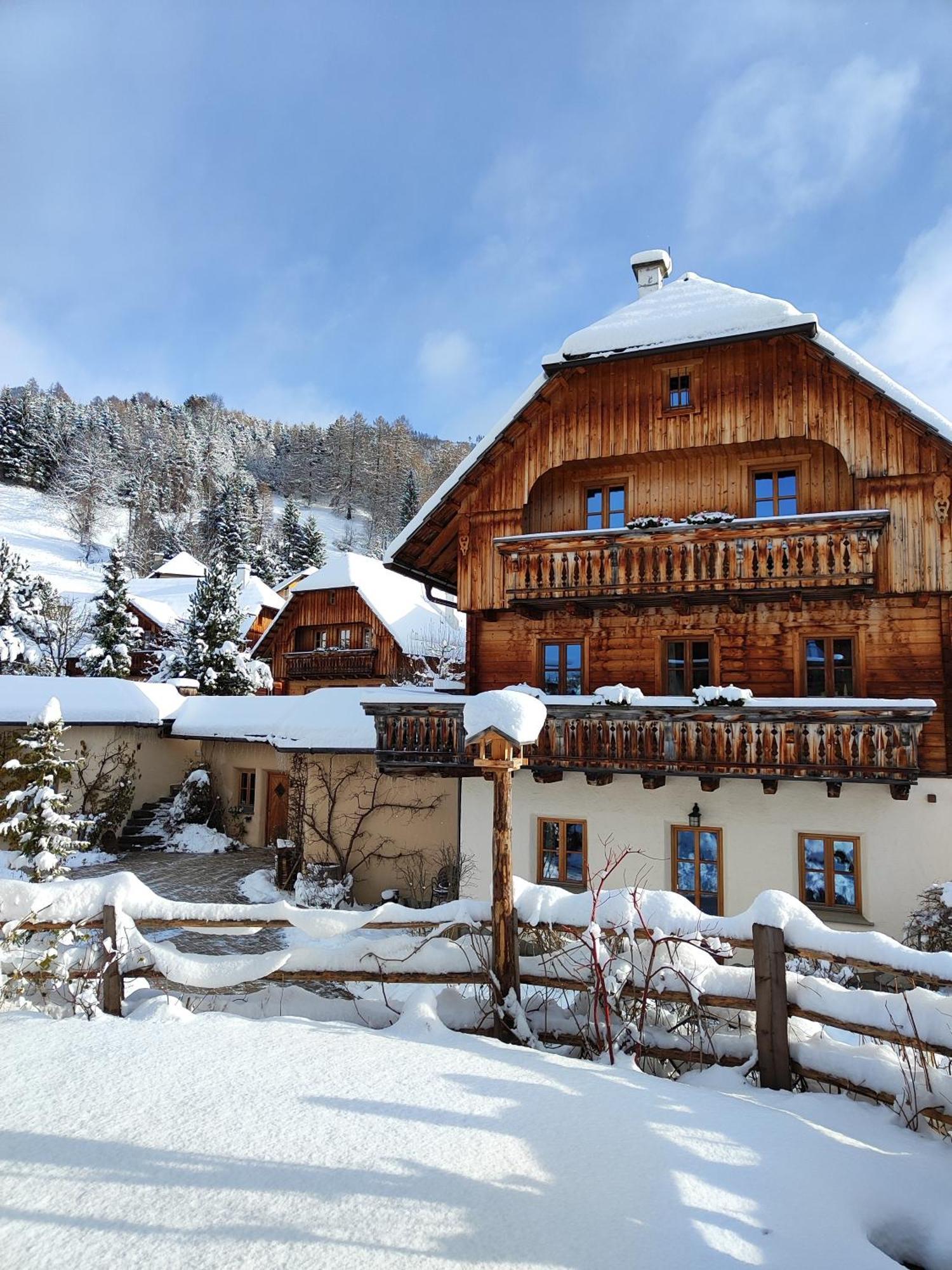 st martin chalets Sankt Michael im Lungau Exteriör bild