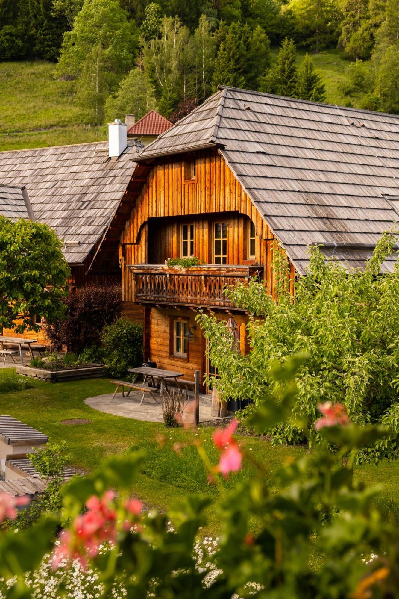 st martin chalets Sankt Michael im Lungau Exteriör bild