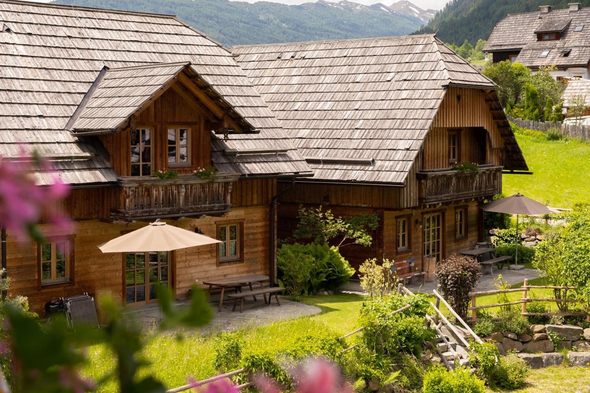 st martin chalets Sankt Michael im Lungau Exteriör bild