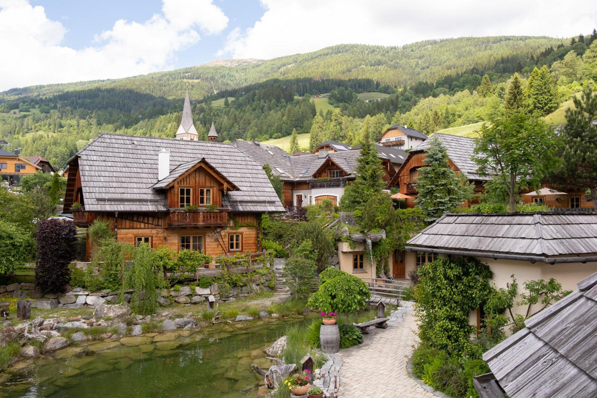 st martin chalets Sankt Michael im Lungau Exteriör bild