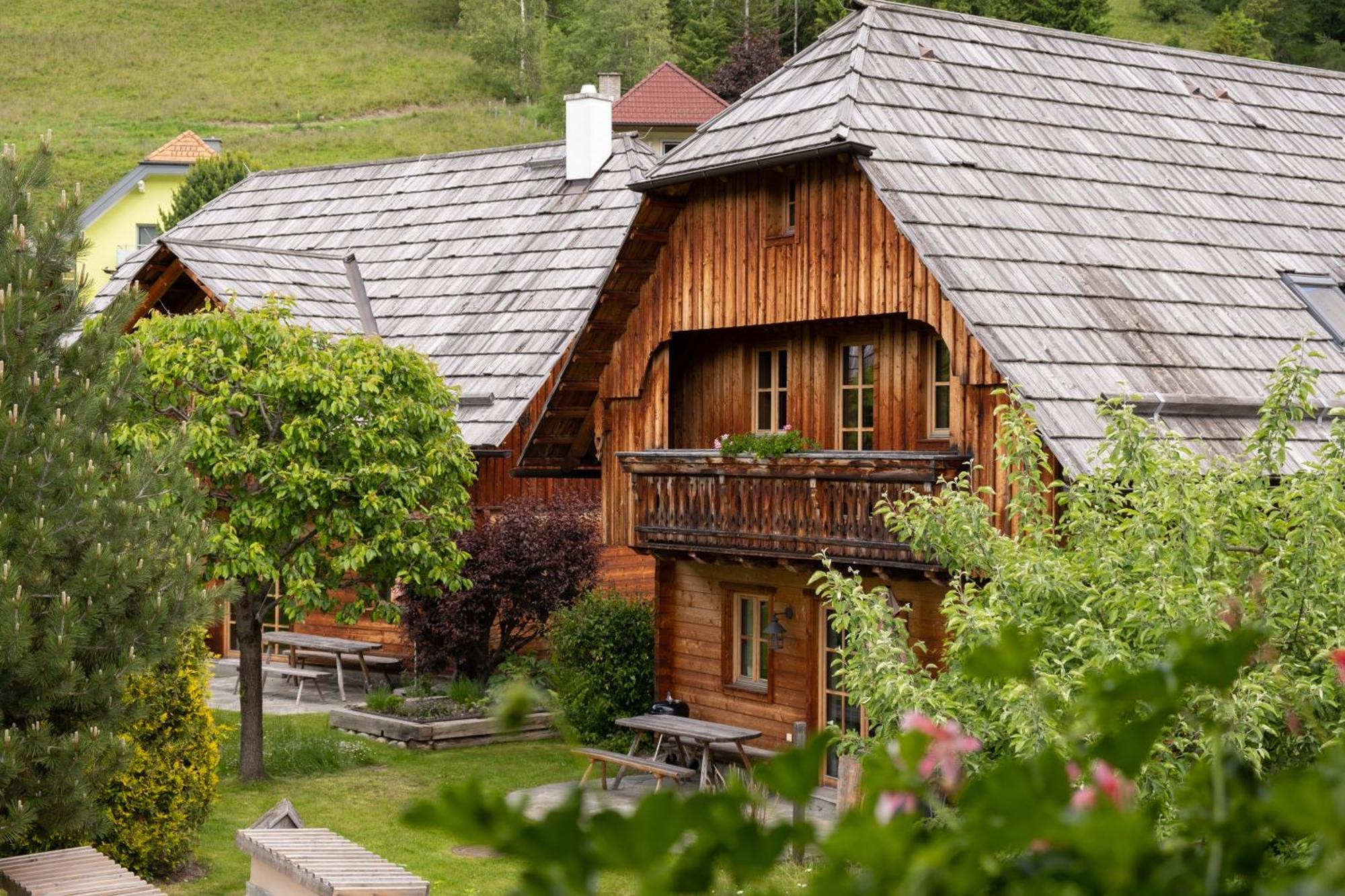 st martin chalets Sankt Michael im Lungau Exteriör bild