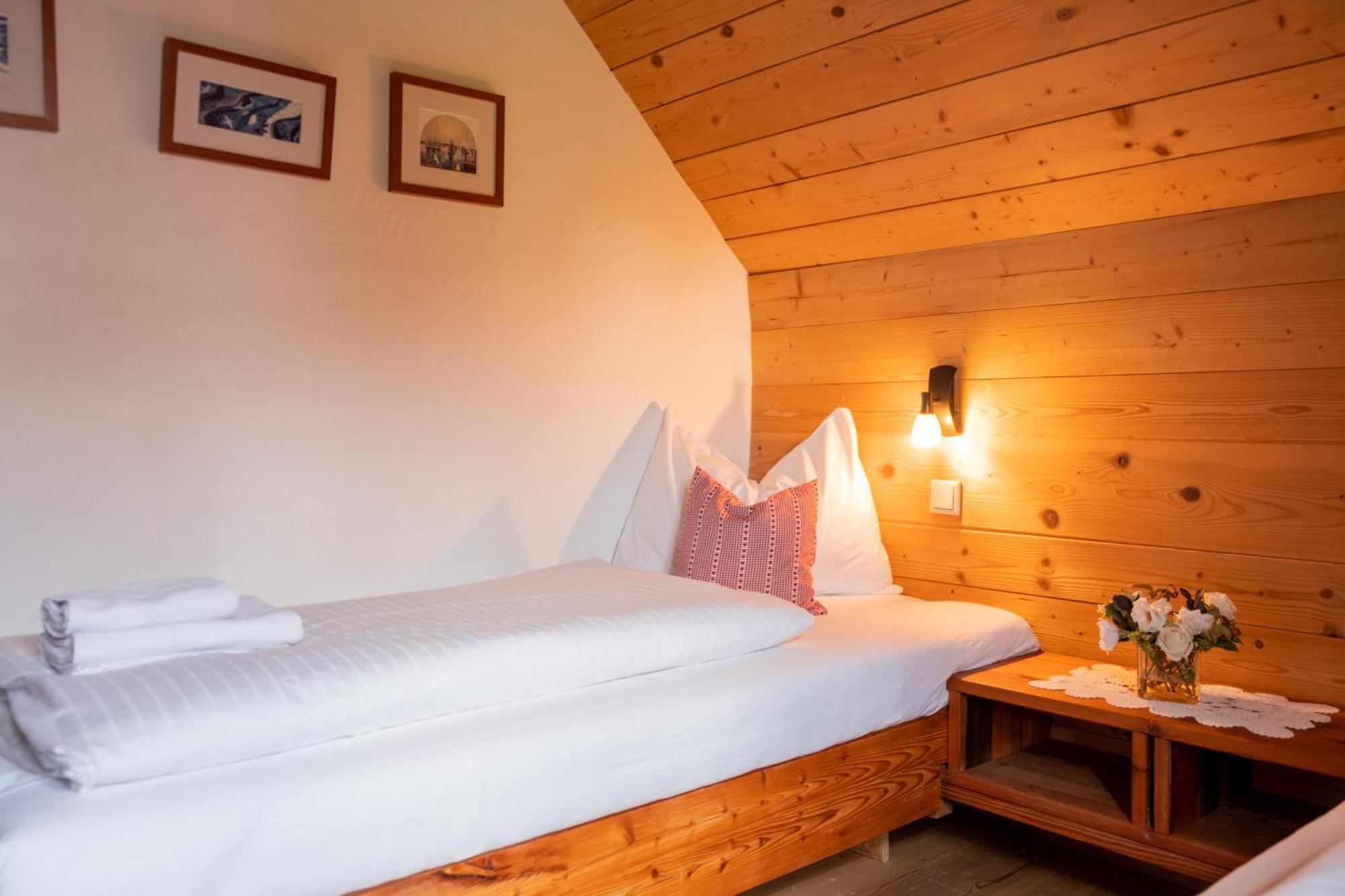 st martin chalets Sankt Michael im Lungau Exteriör bild